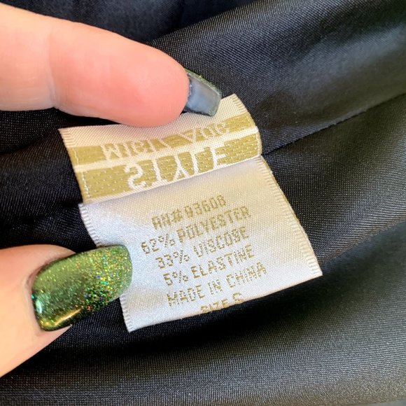 Matty M Black Pleated Coat with Bishop Sleeves - Picture 7 of 7